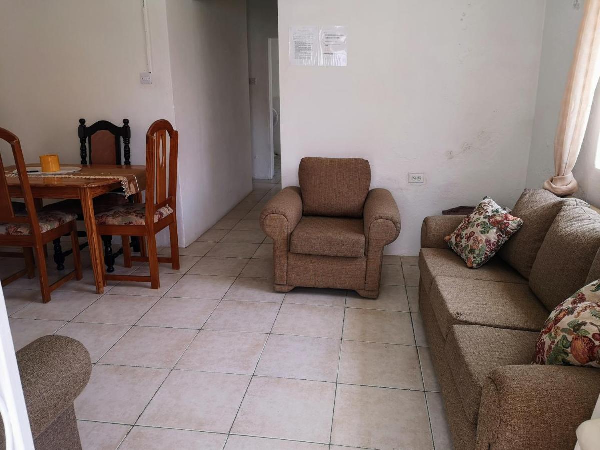 Ventnor House Apartments Bridgetown Dış mekan fotoğraf